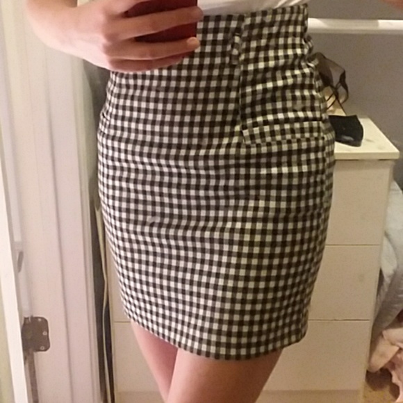 Plaid mini skirt - Picture 2 of 2